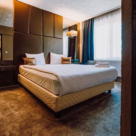 Târgu-Mureş Hotel Ciao מראה חיצוני תמונה