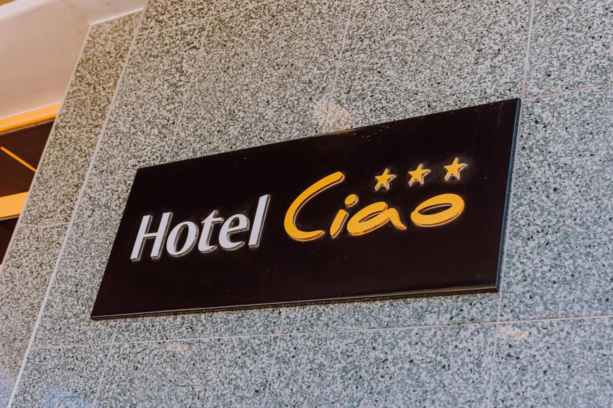 Târgu-Mureş Hotel Ciao מראה חיצוני תמונה