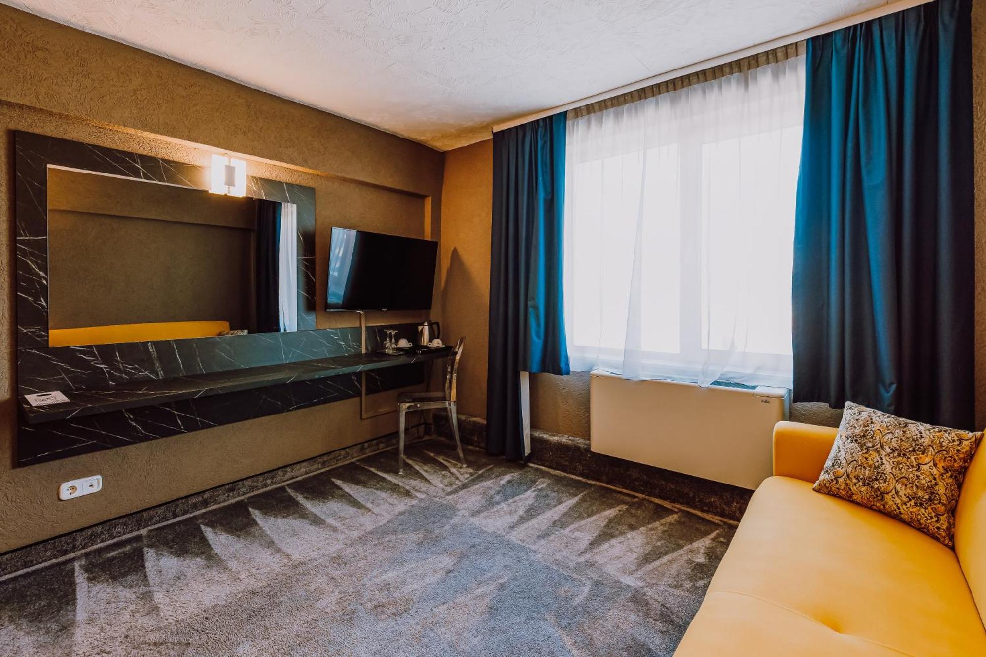 Târgu-Mureş Hotel Ciao מראה חיצוני תמונה