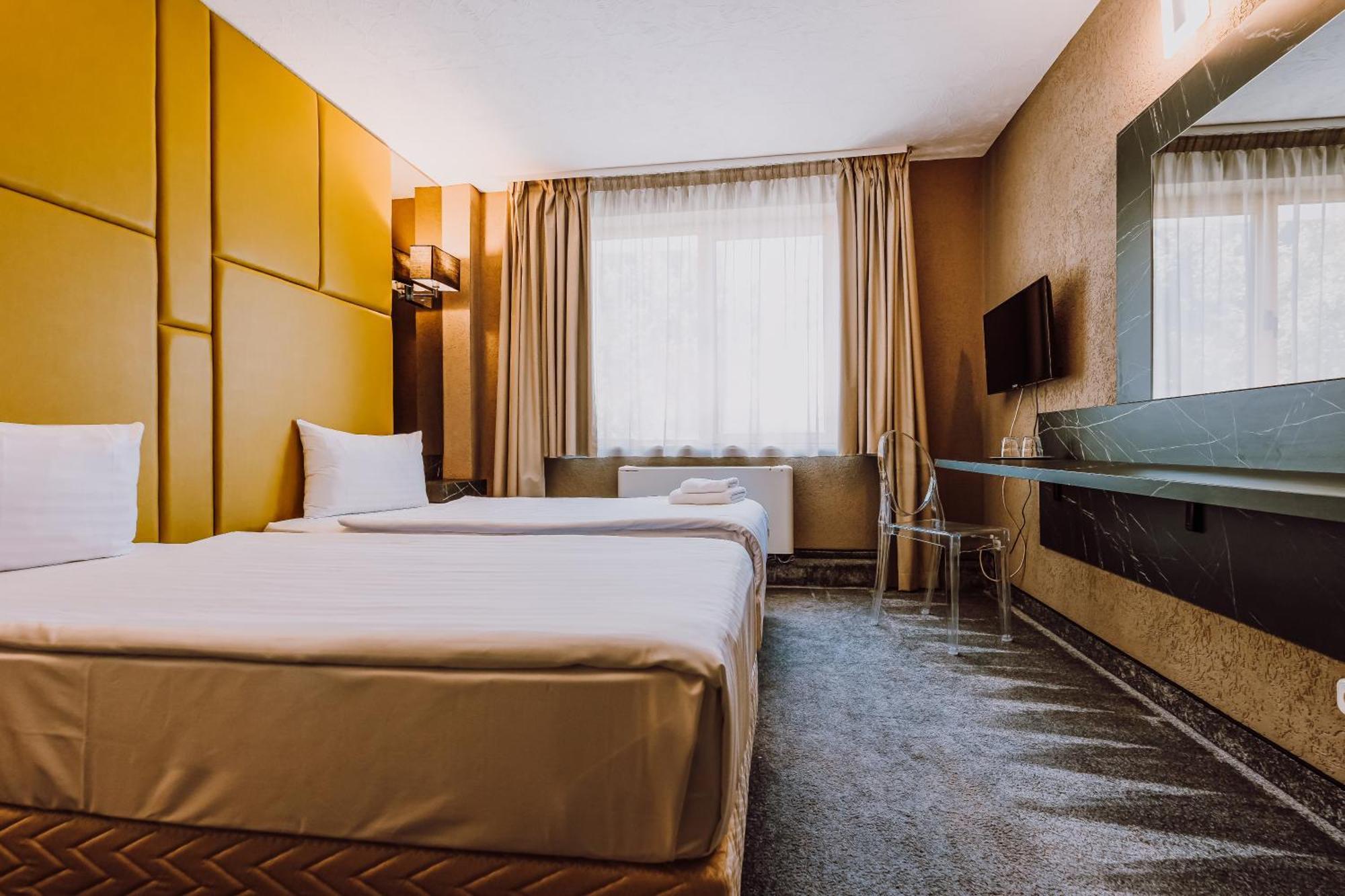 Târgu-Mureş Hotel Ciao מראה חיצוני תמונה