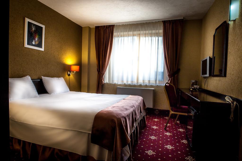 Târgu-Mureş Hotel Ciao מראה חיצוני תמונה