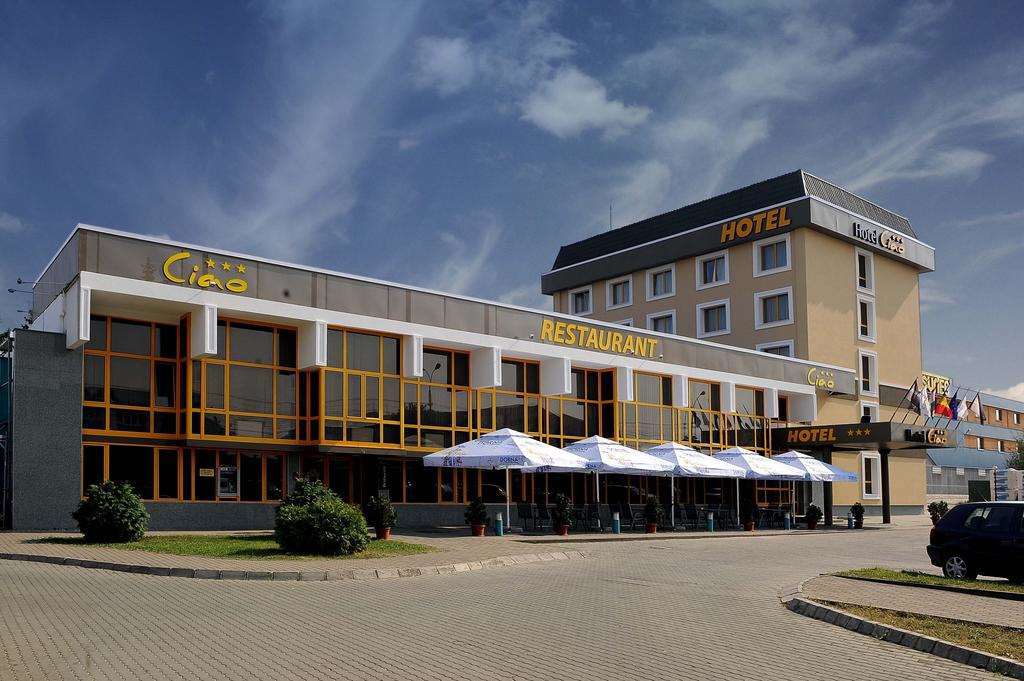 Târgu-Mureş Hotel Ciao מראה חיצוני תמונה